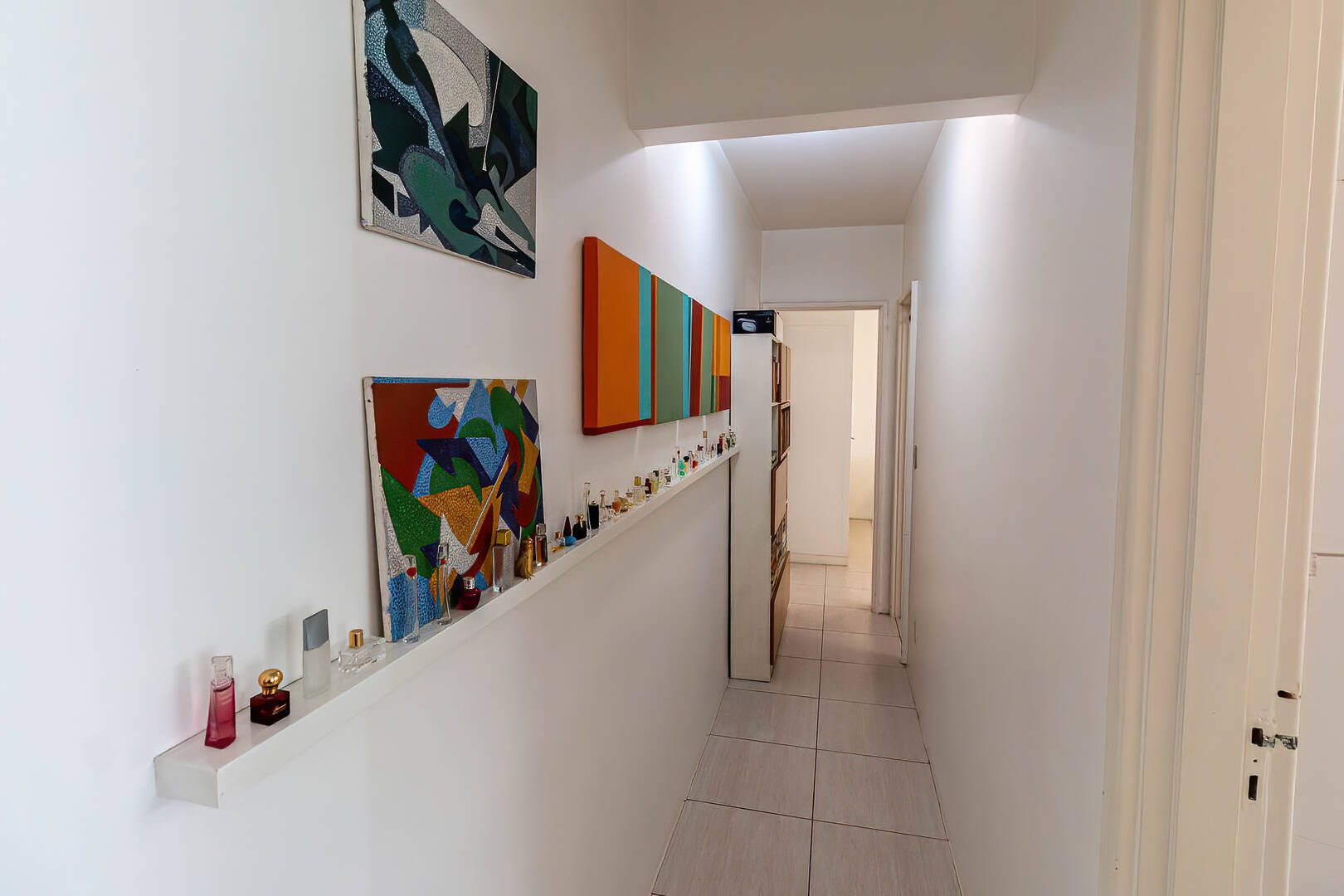 Apartamento à venda com 2 quartos, 70m² - Foto 4