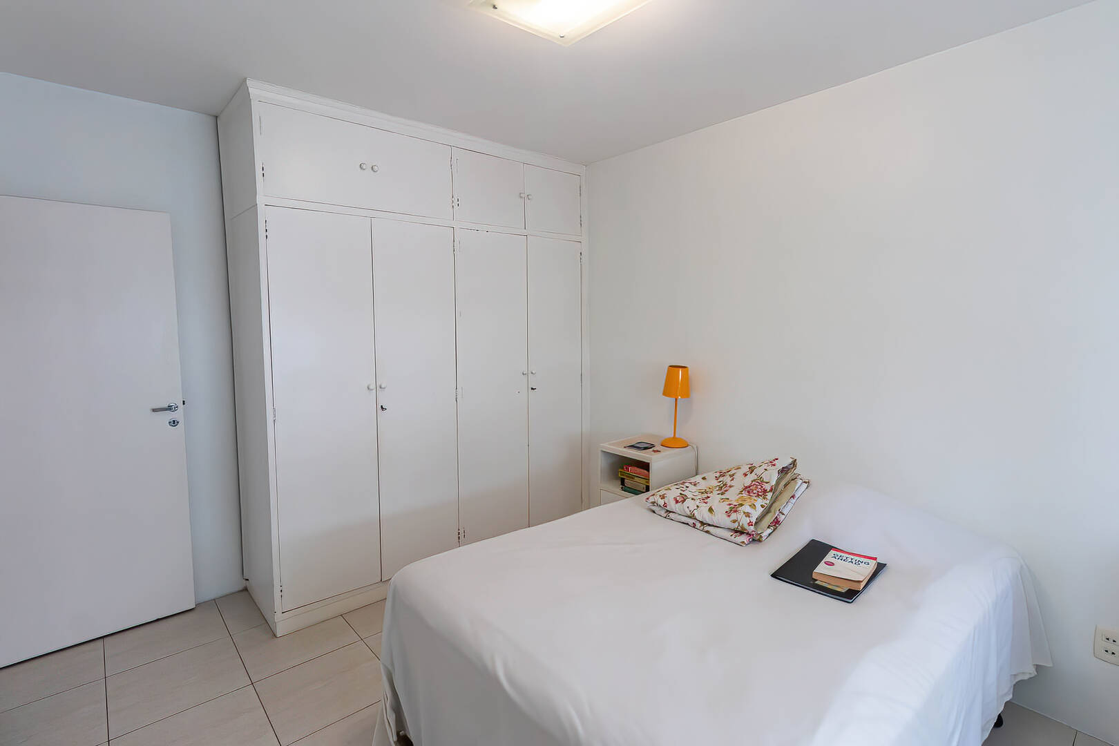 Apartamento à venda com 2 quartos, 70m² - Foto 12