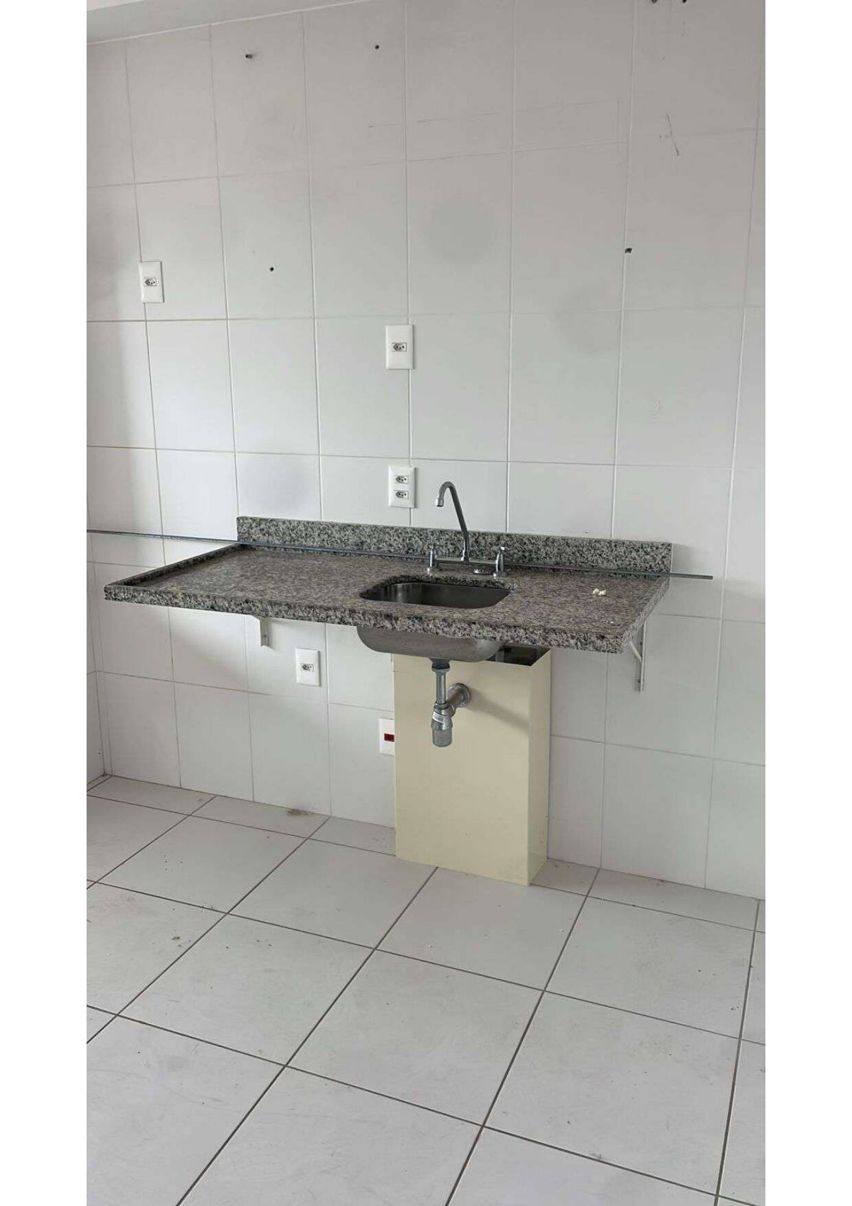 Apartamento à venda com 2 quartos, 60m² - Foto 2