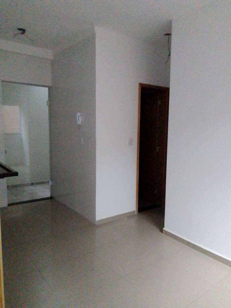 Apartamento à venda com 2 quartos, 40m² - Foto 10