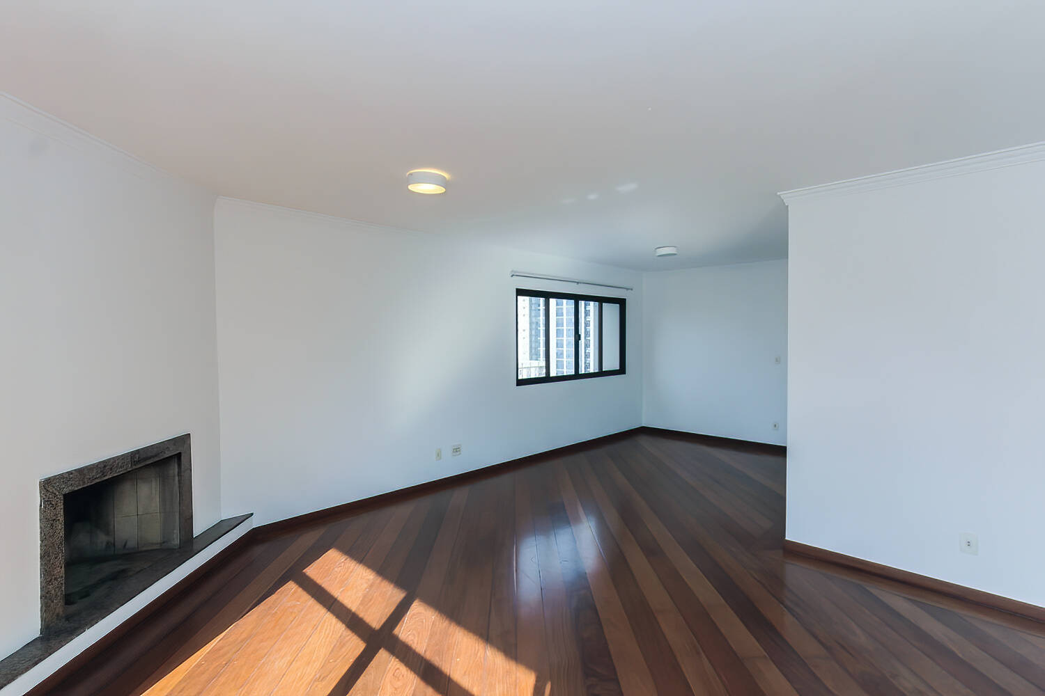 Apartamento para alugar com 4 quartos, 184m² - Foto 10