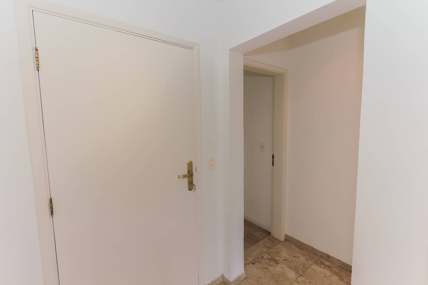 Apartamento para alugar com 4 quartos, 184m² - Foto 15