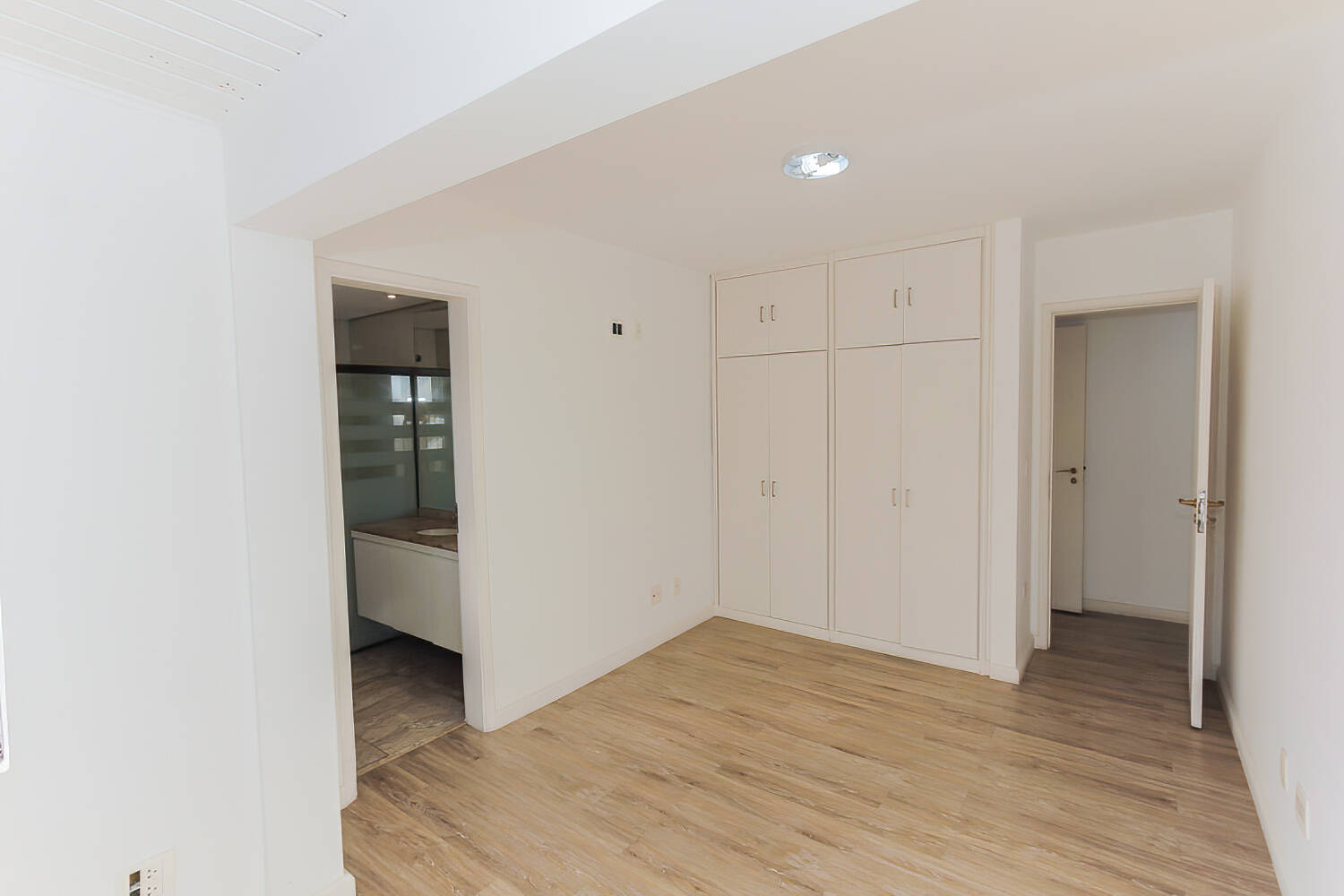 Apartamento para alugar com 4 quartos, 184m² - Foto 24