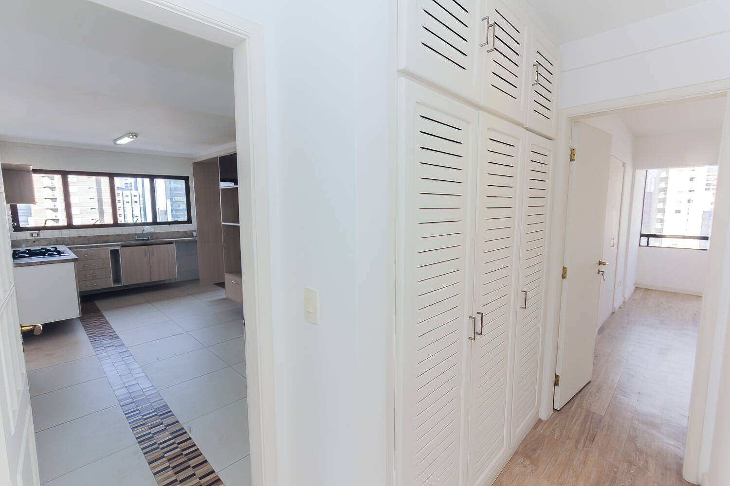 Apartamento para alugar com 4 quartos, 184m² - Foto 33