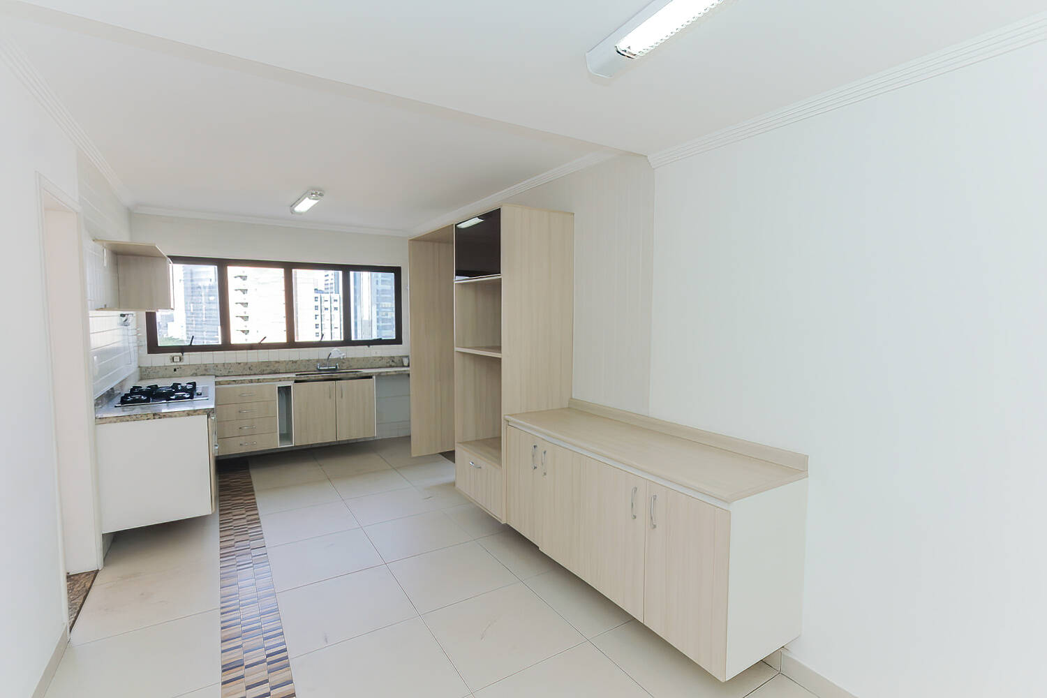 Apartamento para alugar com 4 quartos, 184m² - Foto 40