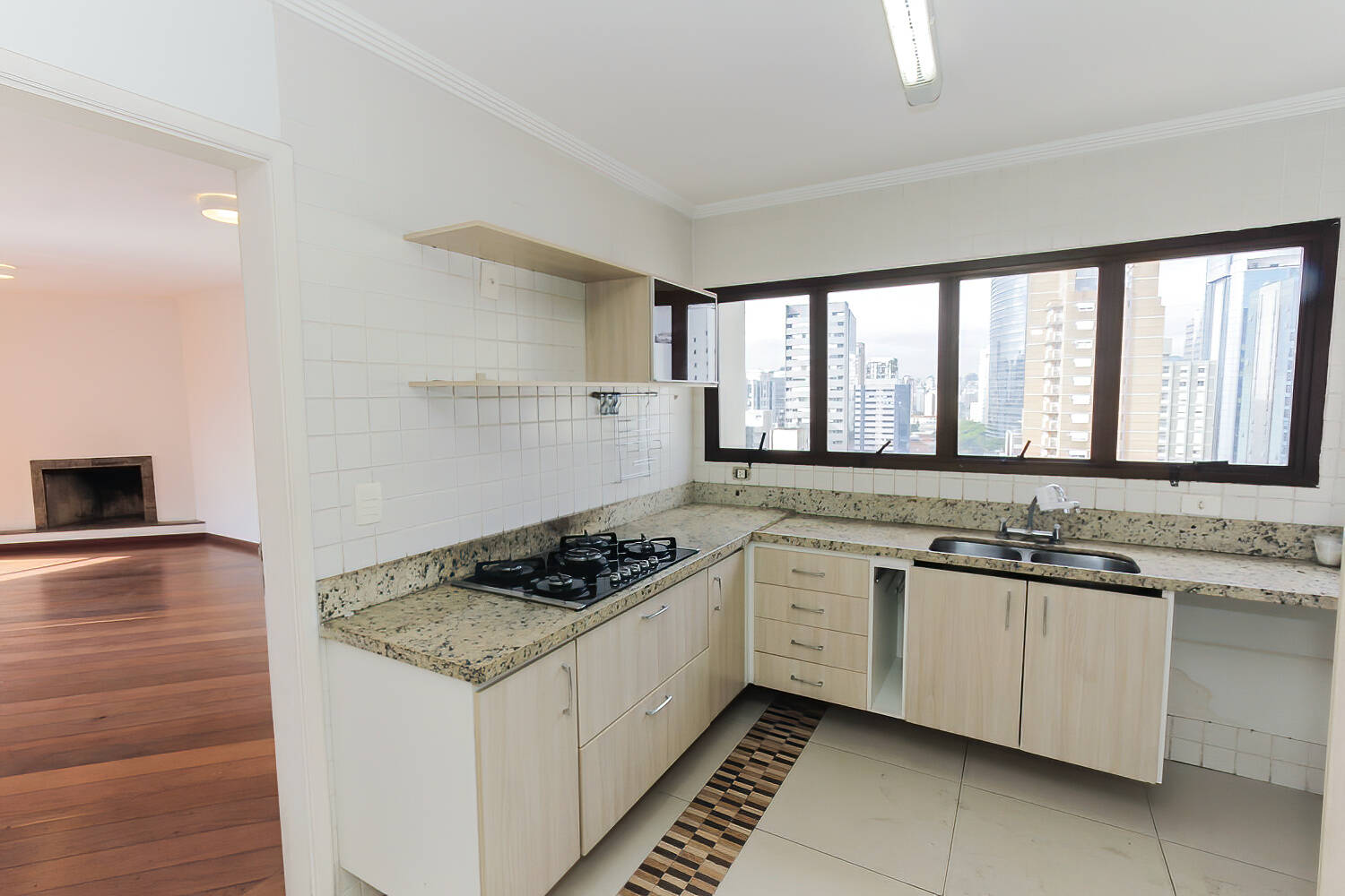 Apartamento para alugar com 4 quartos, 184m² - Foto 41