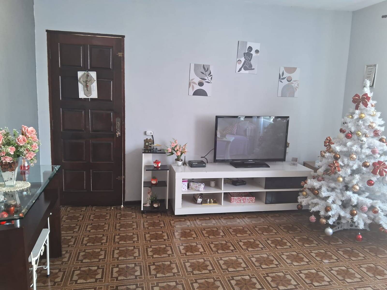 Casa à venda com 5 quartos, 250m² - Foto 3