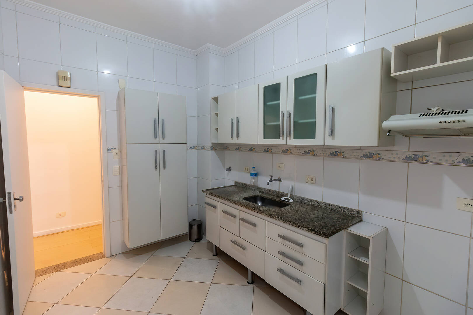 Apartamento à venda com 1 quarto, 66m² - Foto 17