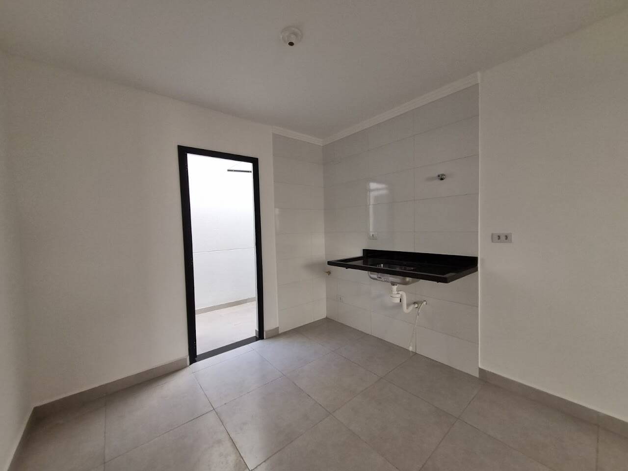 Apartamento à venda com 2 quartos, 43m² - Foto 3