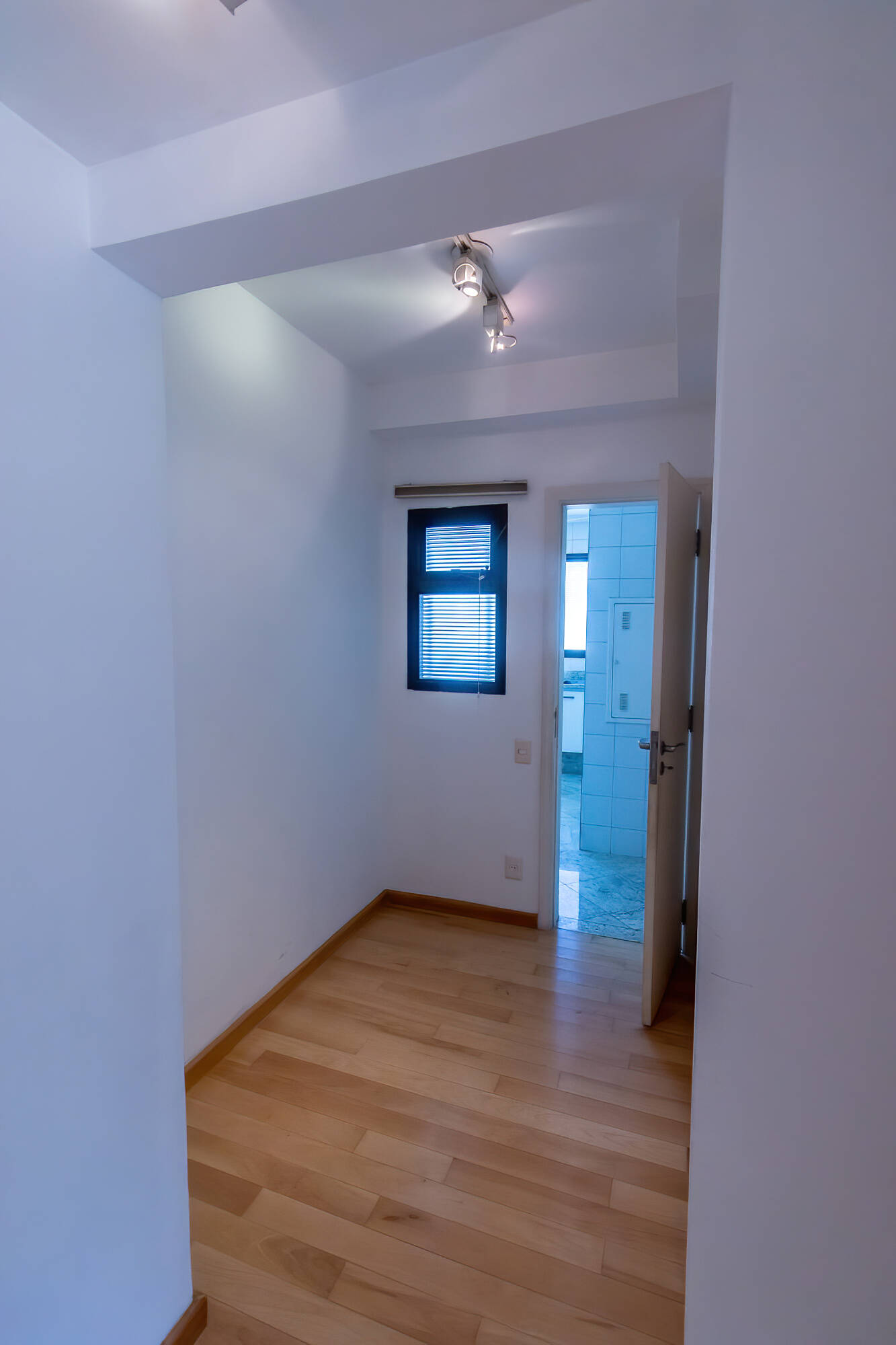 Apartamento para alugar com 3 quartos, 240m² - Foto 20