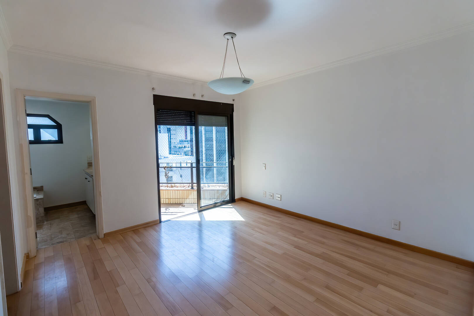 Apartamento para alugar com 3 quartos, 240m² - Foto 21