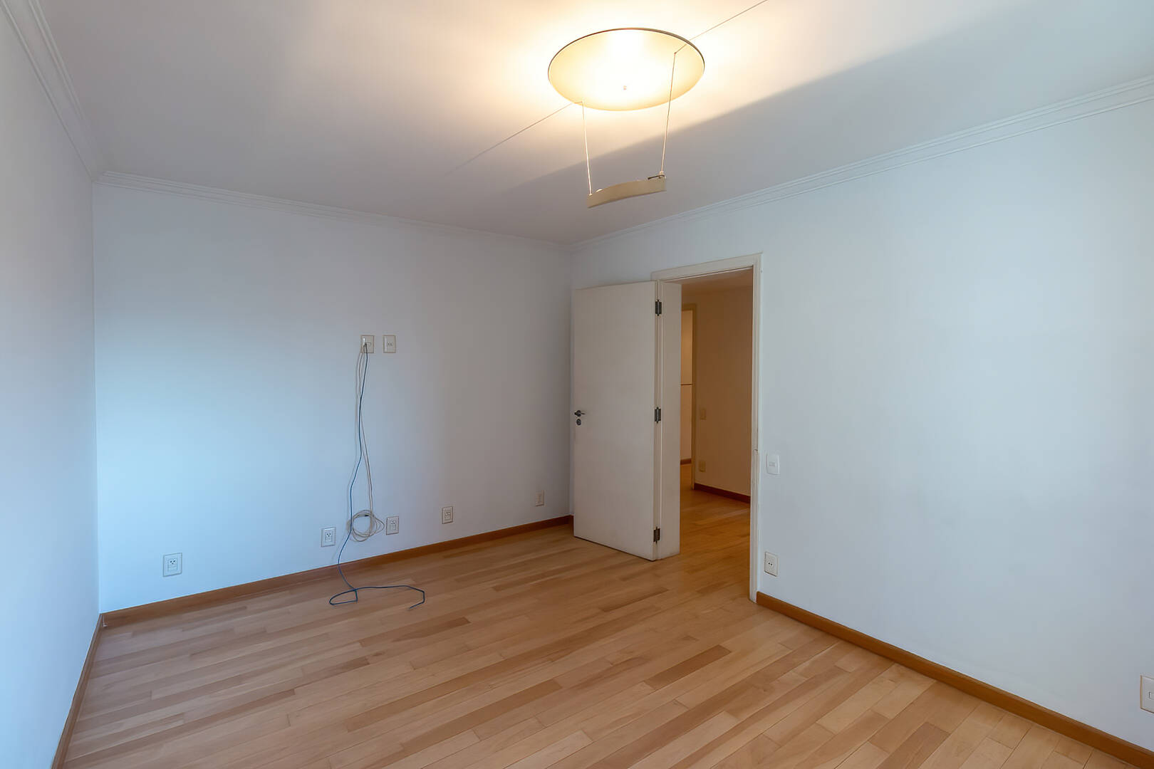 Apartamento para alugar com 3 quartos, 240m² - Foto 30