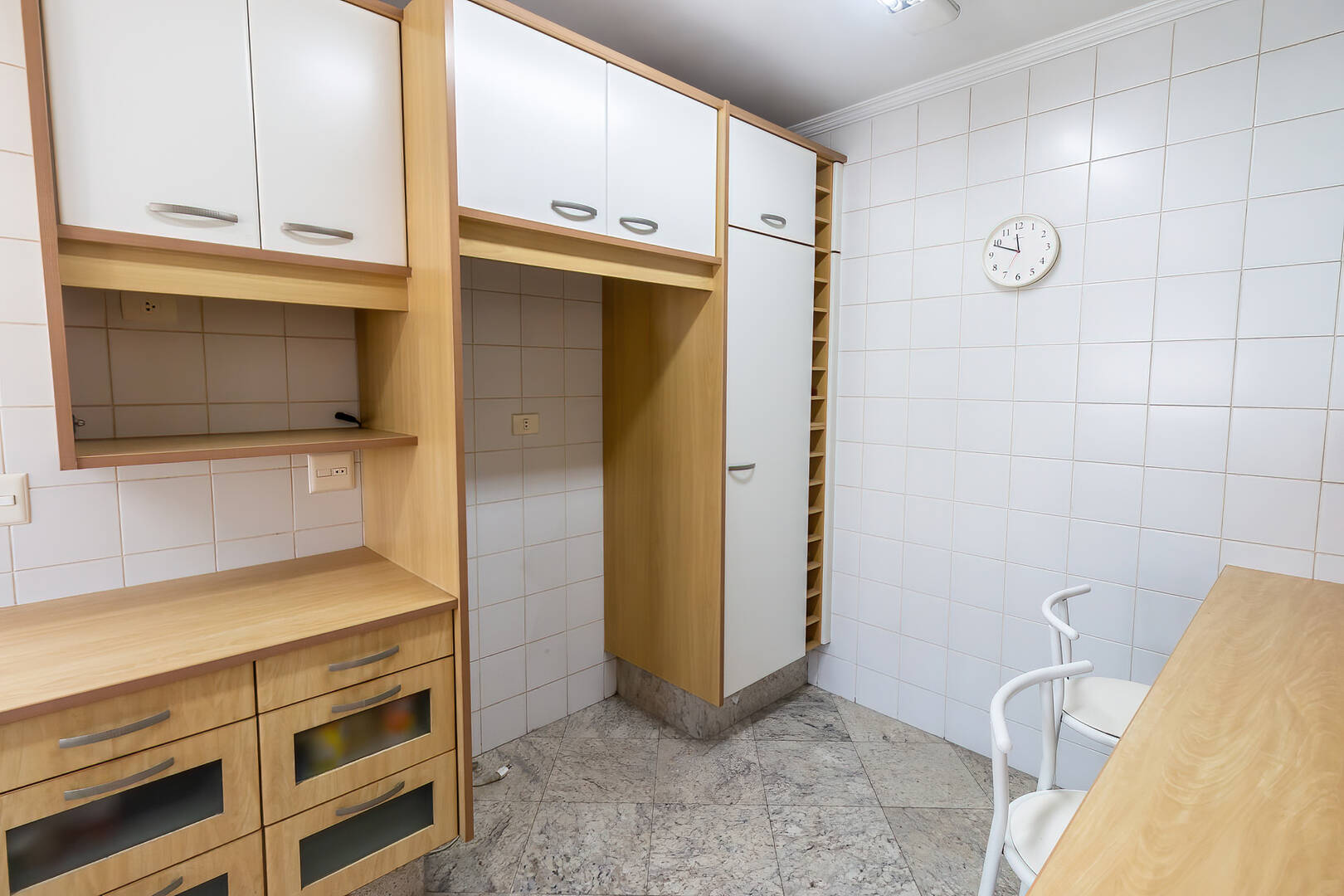 Apartamento para alugar com 3 quartos, 240m² - Foto 36