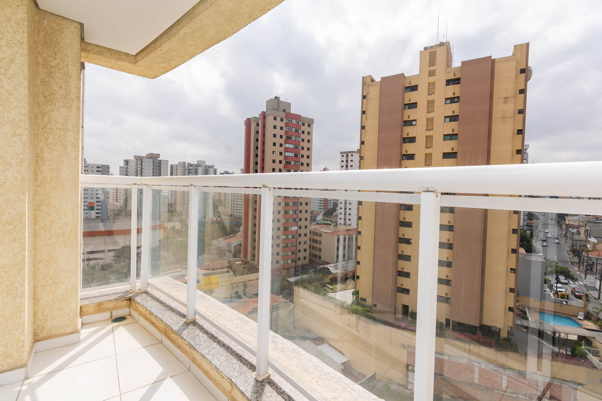 Apartamento à venda com 3 quartos, 82m² - Foto 1